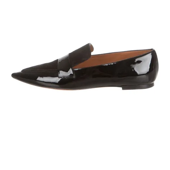❤️Final Price❤️Celine’ Pointed Toe Patent Leather Pointed Toe Loafers