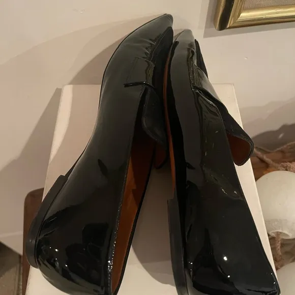 ❤️Final Price❤️Celine’ Pointed Toe Patent Leather Pointed Toe Loafers