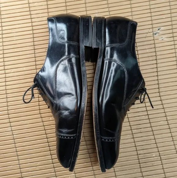 Florsheim Lexington Mens Cap-Toe Oxford Shoes Size 10.5EE Black leather. Great c