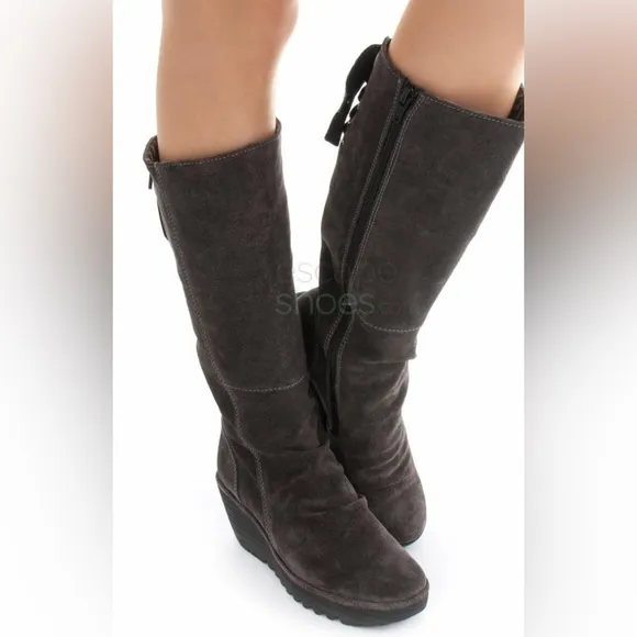 Fly London Yust oil suede diesel boot