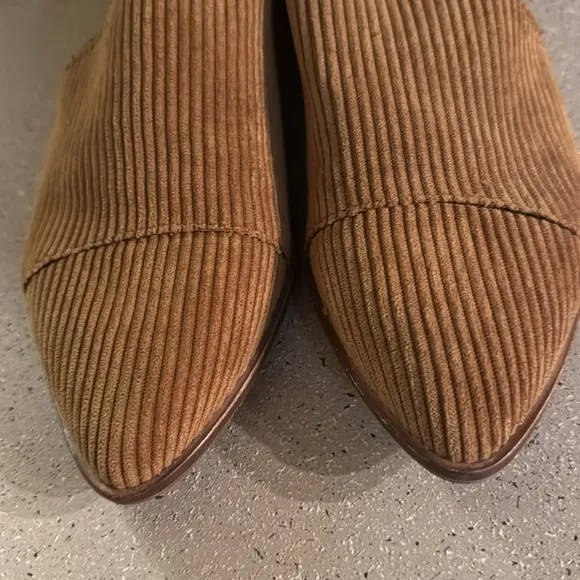 Free People Women’s‎ Fabric Royale Almond Toe Boots Size 38 or US 7.5