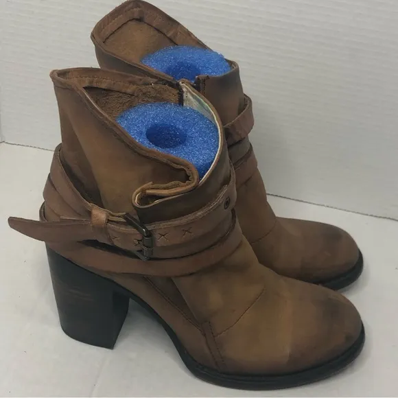 Freebird Boots Women’s 10 Blaze Ankle Booties Heeled Zip Brown Leather Free Bird