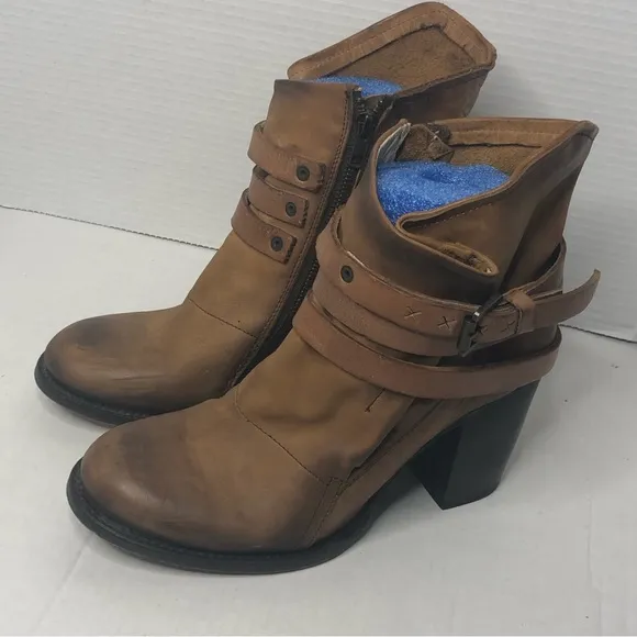 Freebird Boots Women’s 10 Blaze Ankle Booties Heeled Zip Brown Leather Free Bird