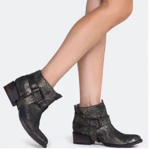 Freebird by Steven | Women’s grey leather Phlow back zip ankle boot, size 7.5