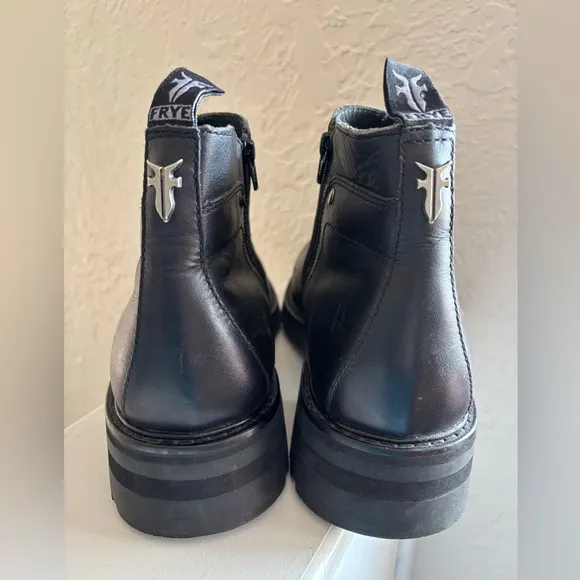 Frye Men’s Commando Zip Boots Size 10.5 Black Leather
