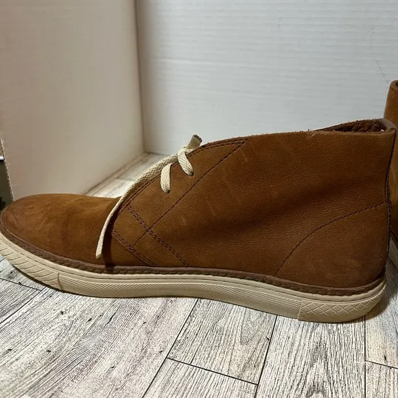 Frye Men's  Tan Boots size 9