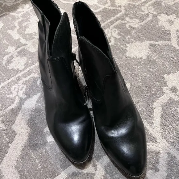 Frye NEW boots