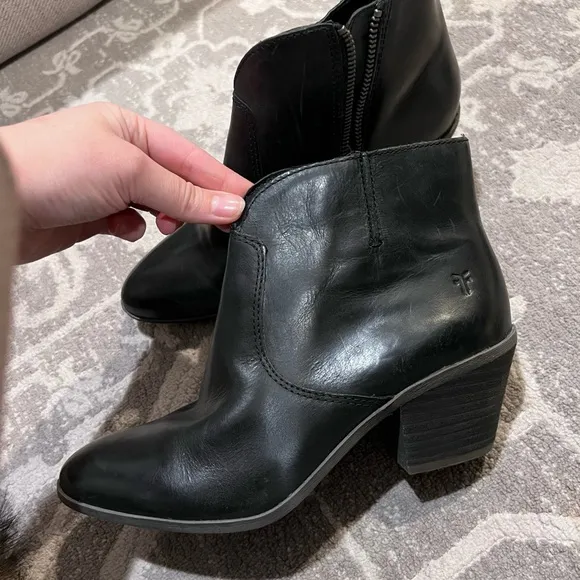 Frye NEW boots