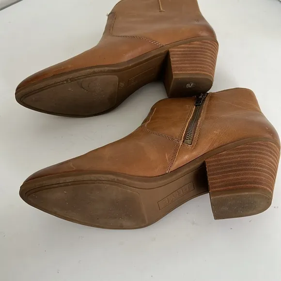 FRYE WOMEN ANKLE BOOTS