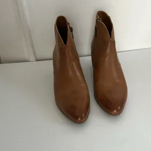 FRYE WOMEN ANKLE BOOTS