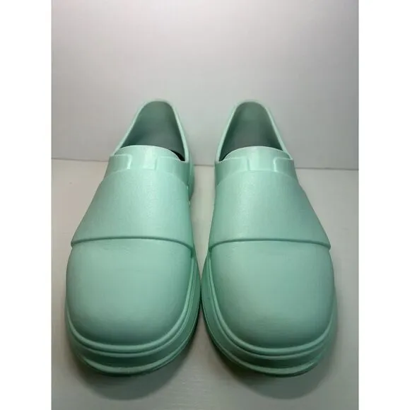 Gales Frontline Nurse Shoes Footwear Women's Size 7 Mint Teal‎ Pull On Non-Slip