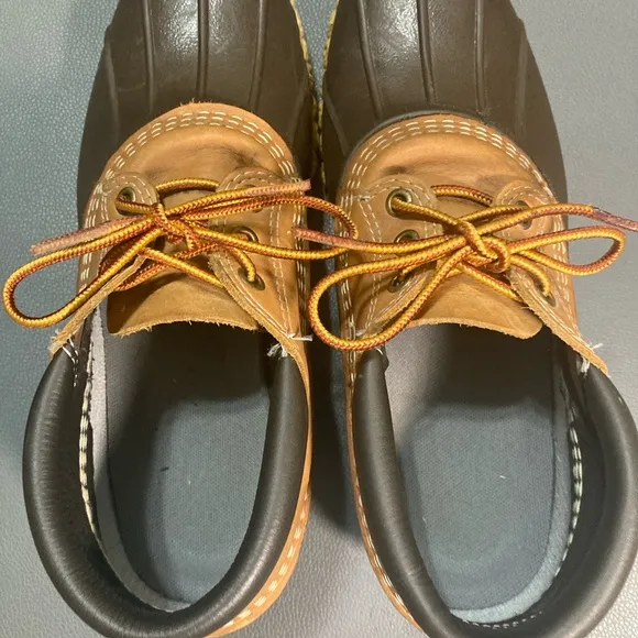 Gently used-Men’s Bean boots- gum shoe -size 8
