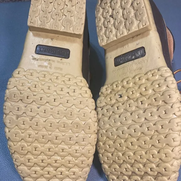 Gently used-Men’s Bean boots- gum shoe -size 8