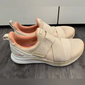 Gently worn Tiem size 8.5 slip on tennis shoes
