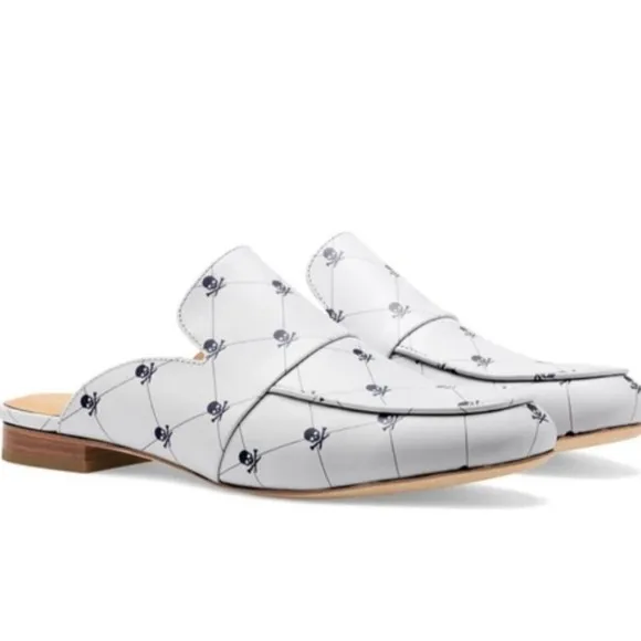 G/Fore Killer Skull &amp; Ts Mules - Snow Leather Womens