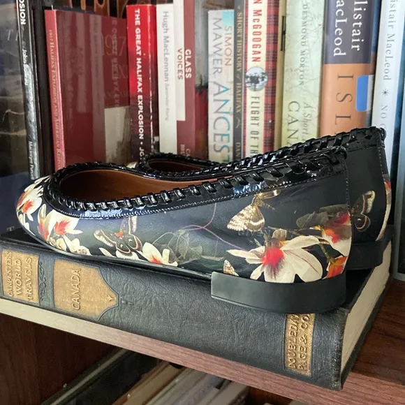 Givenchy Ninni Magnolia Print Ballet Flat Black Pattern Women's Size 37 | US 7