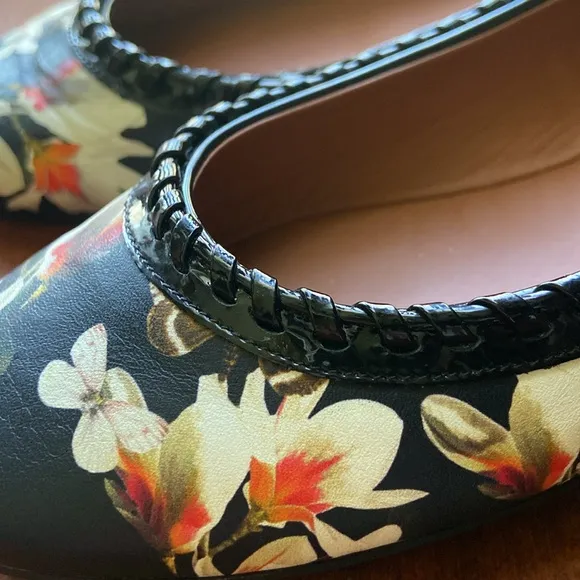 Givenchy Ninni Magnolia Print Ballet Flat Black Pattern Women's Size 37 | US 7