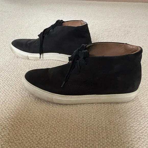 GREATS BROOKLYN Men’s The Court Chukka Black Suede Sneaker Boot. Size 8.5