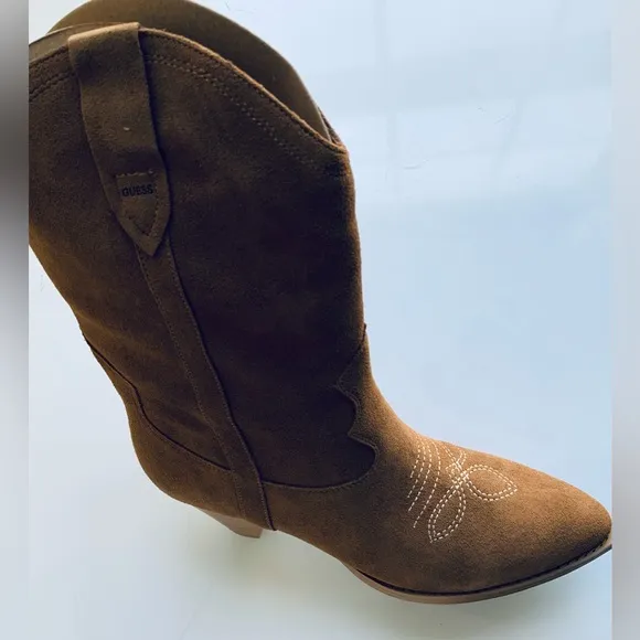 Guess women’s Ankle boots