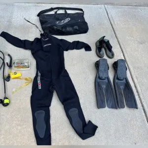 Henderson men’s Scuba Wetsuit, Fins, Boots and Snorkel with mask