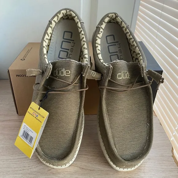 HEY DUDE WALLY SHOES SLIP ON CASUAL Sneaker MEN- SZ 12