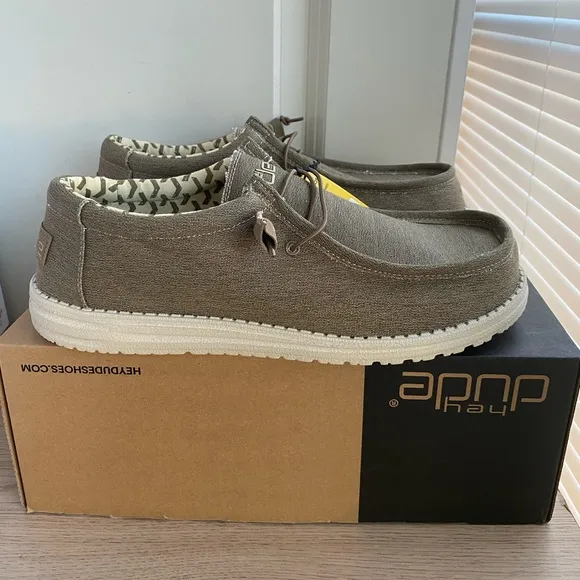 HEY DUDE WALLY SHOES SLIP ON CASUAL Sneaker MEN- SZ 12