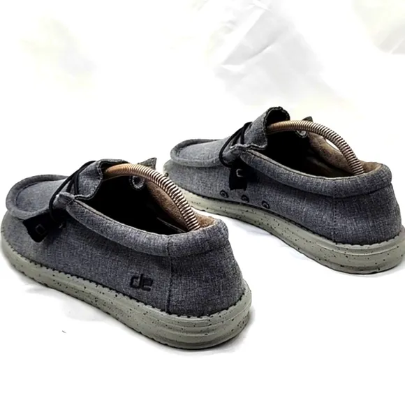 HEY DUDE WALLY STRETCH SHOES COLOR STEEL MENS 9 NICE REMOVABLE INSOLES GUC