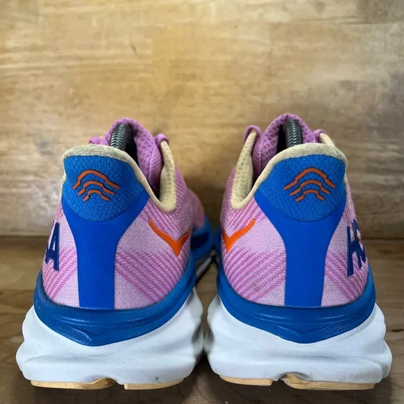 Hoka One One Clifton 9 Womens Sz 11 Running Shoes Sneakers Cyclamen Sweet Lilac