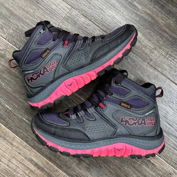 hoka one one event boots black pink 7