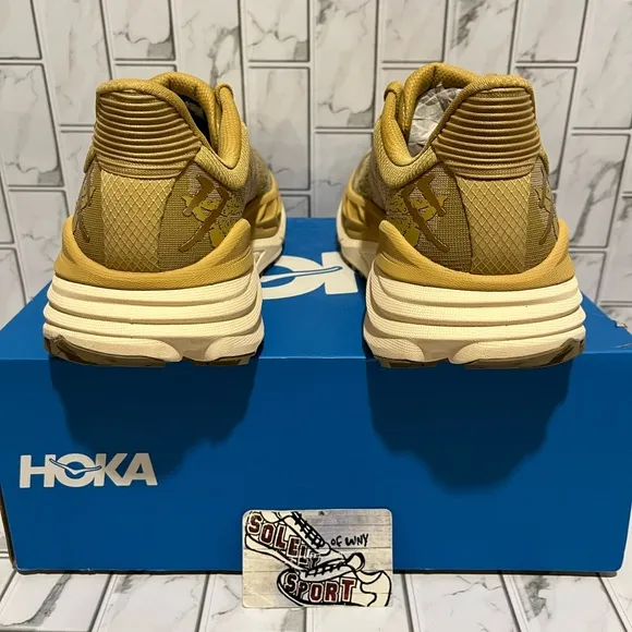 Hoka One One Stinson 7 Trail Running Hiking Shoes Wheat Tan Brown Mens 8 - 11.5