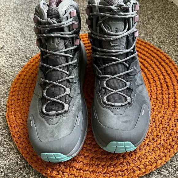 HOKA WOMEN'S KAHA 2 GTX Hiking Boot