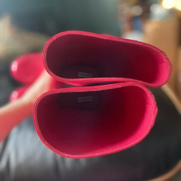 Hot pink hunter rain boots