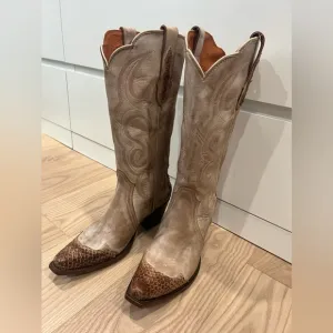 Idyllwind Boots