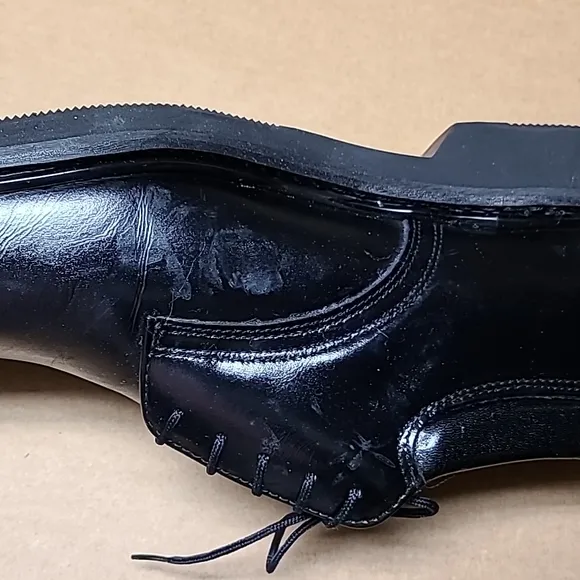 Iron Age steel toe shoes