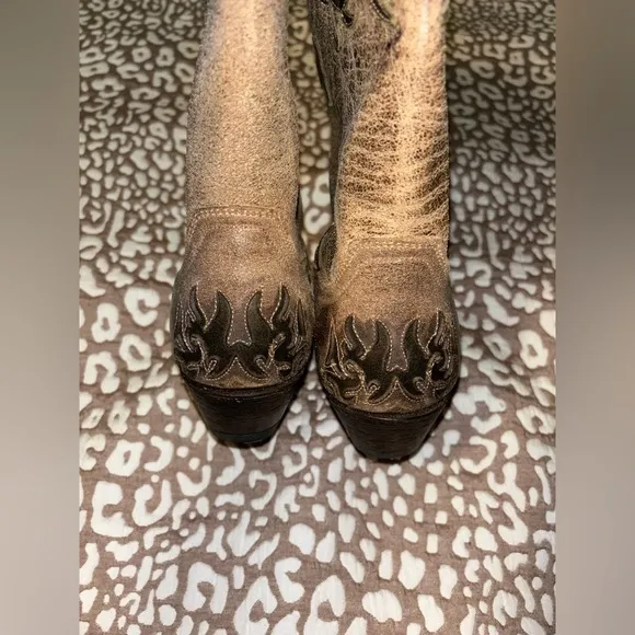 Johnny Ringo Sagrada Collection women’s boots