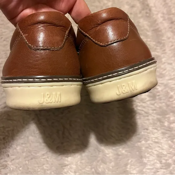Johnston &amp; Murphy McGuffey woven plain toe shoes. Size 11.5 men's.