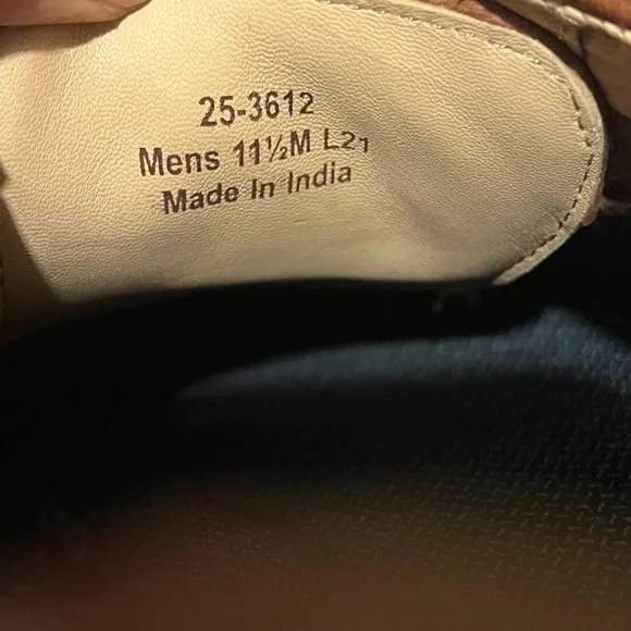 Johnston &amp; Murphy McGuffey woven plain toe shoes. Size 11.5 men's.