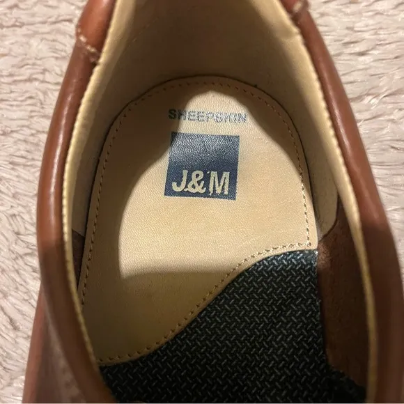 Johnston &amp; Murphy McGuffey woven plain toe shoes. Size 11.5 men's.