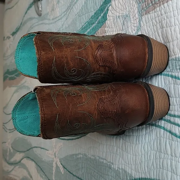 Justin Boots Women’s Leather Upper L9514 Size 7 B