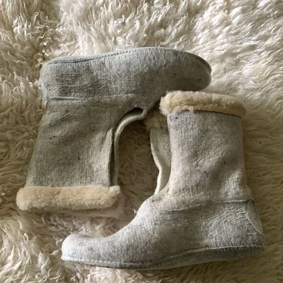 Kamik Everest wool lined winter duck boots leather shafts Canada made women’s 11