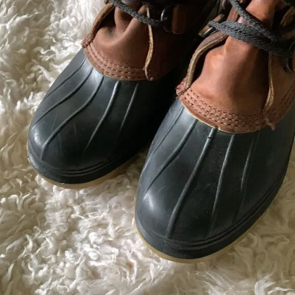 Kamik Everest wool lined winter duck boots leather shafts Canada made women’s 11