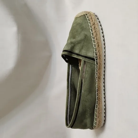Karl Lagerfeld Alaine Leather Slip-on Olive Green Espadrilles (w size 8.5)