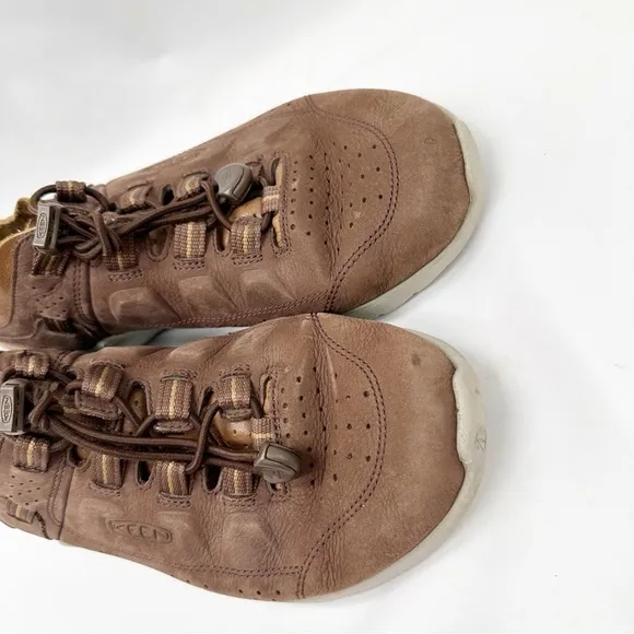 Keen Highland Men’s waterproof shoes chestnut brown hiking size 7.5