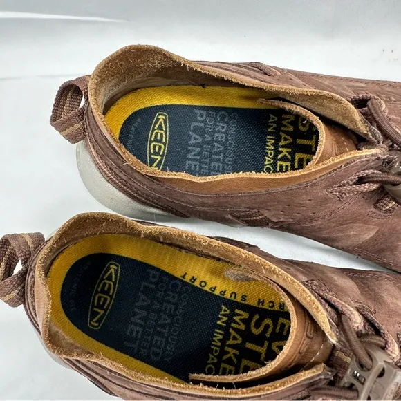 Keen Highland Men’s waterproof shoes chestnut brown hiking size 7.5