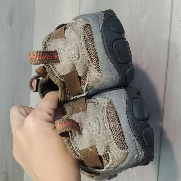 Keen Mens Outdoor Hiking Sneakers shoes sz 9