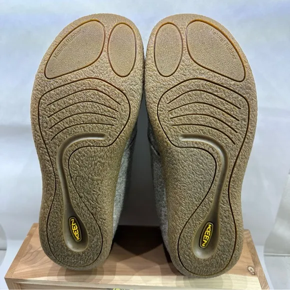 Keen Mosey Wool Chukka Boots Taupe Felt/Birch 1026806 Men’s Size 10.5