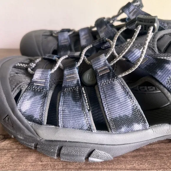 Keen Newport H2 Monochrome Steel Grey Men's Sandal Size 11 SKU#243015