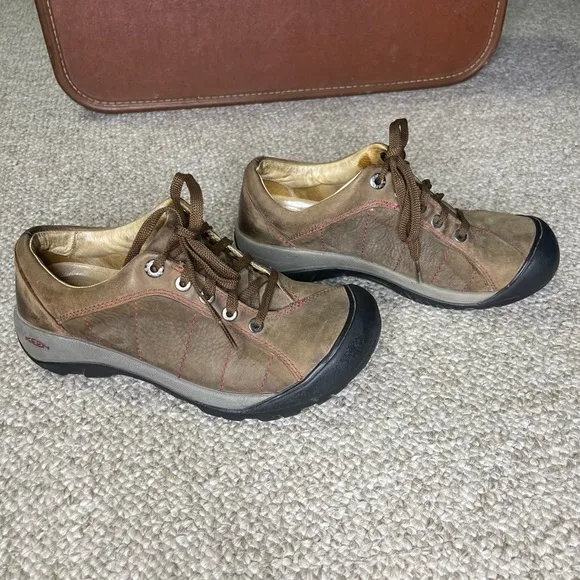 Keen Presidio hiking shoes