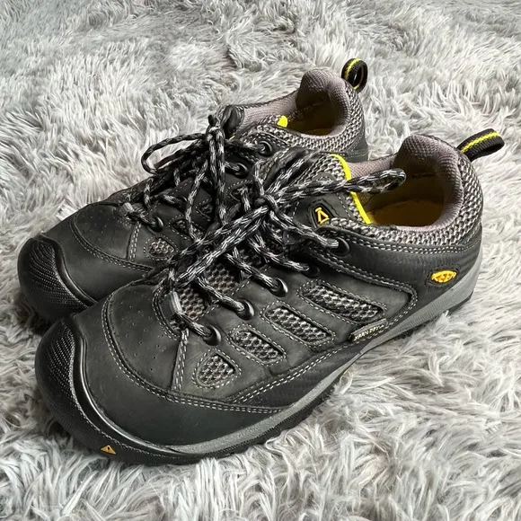 KEEN Shoes Mens 7.5 Utility Tucson Low Steel Toe Work Black Waterproof Keen Dry