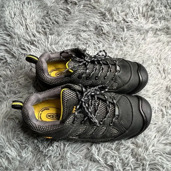 KEEN Shoes Mens 7.5 Utility Tucson Low Steel Toe Work Black Waterproof Keen Dry